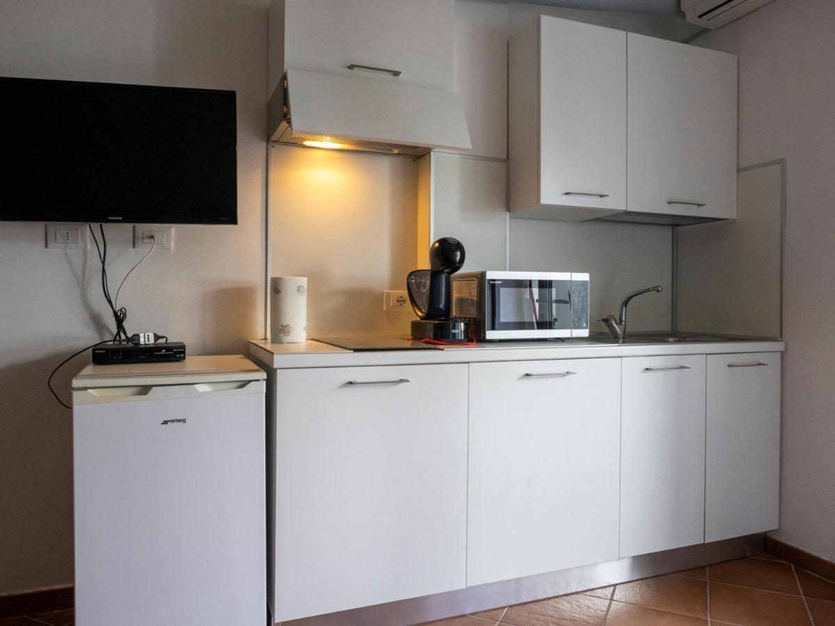 Tra Gli Ulivi Bed & Breakfast ปิเอตราลิกูเร ภายนอก รูปภาพ
