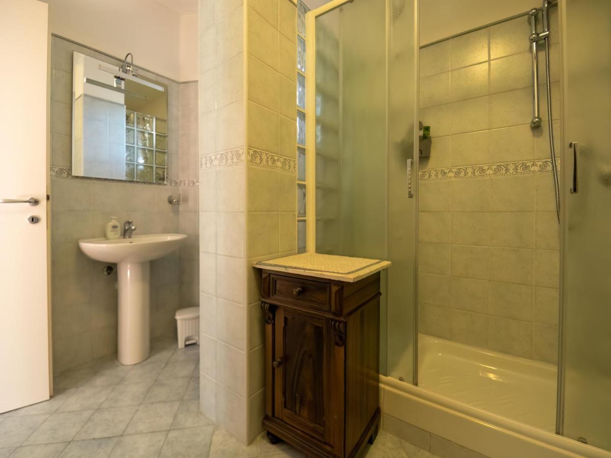 Tra Gli Ulivi Bed & Breakfast ปิเอตราลิกูเร ภายนอก รูปภาพ
